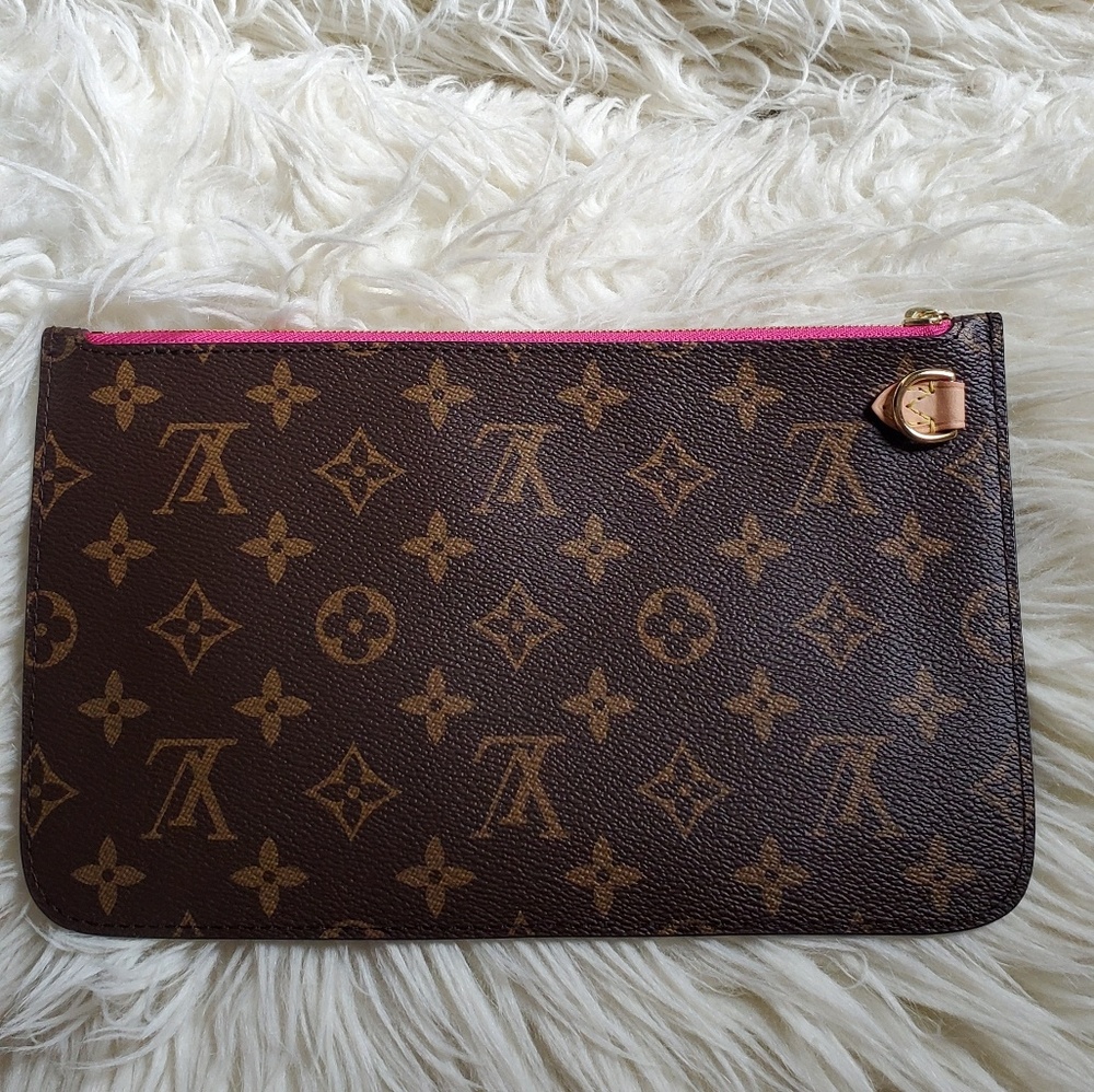 Louis Vuitton Neverfull Pouchette Wristlet Mono